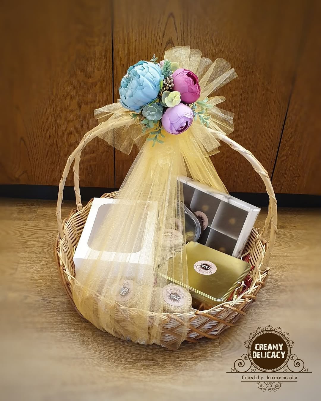 A customised hamper